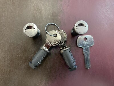 #ad Thule 544 N095 Lock Cylinders 4 cylinder locks with 2 keys and installation key $39.99