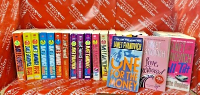 JANET EVANOVICH Build your own lot Paperback and Hardcover *YOU CHOOSE* $3.79