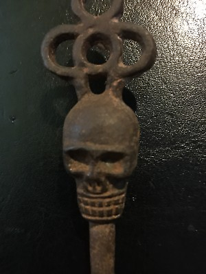 #ad Awesome Victorian Skull Key Skeleton METAL Cast Iron Collector Cathedral Damned $13.96