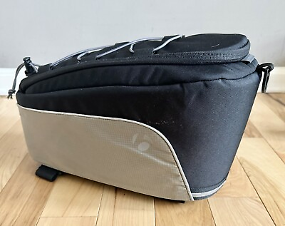 #ad #ad Bontrager Rear Trunk Bag Zipper Stuck @ 2:00 Still Opens 80% As Seen In Pic $45.00