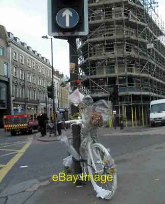 #ad Photo 6x4 Ghost bike near London Kings Cross station This amp;#039;ghost bik c2011 GBP 2.00