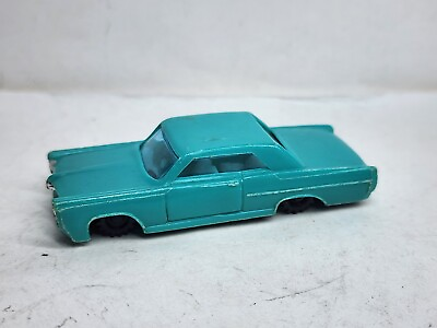 #ad Vintage Unbranded Plastic Blue Green 2.75quot; Car Ford? Plymouth? Windshield HK $9.99