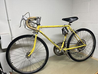 #ad 1970’s Yellow Schwinn Varsity Bike ? ?Vintage? ? Fast Bike 10 Speed All Their $550.00